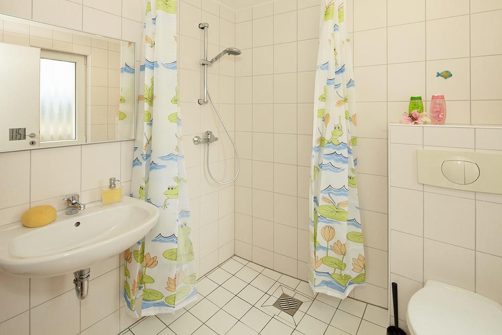 Ferienwohnungen Wollenberg Heringsdorf  Ruang foto